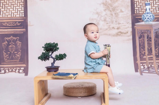海北孕妇几个月胸部变大